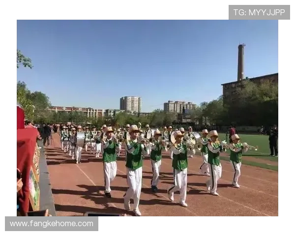 聚焦少年绿茵梦想追逐未来新星成长故事 聚焦少年绿茵梦想追逐未来新星成长故事