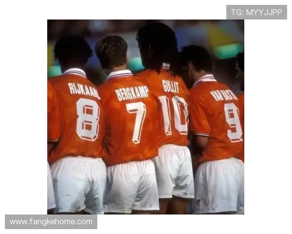 足球场上的8号球星:带领球队逆袭的幕后英雄与技术大师 足球场上的8号球星:带领球队逆袭的幕后英雄与技术大师